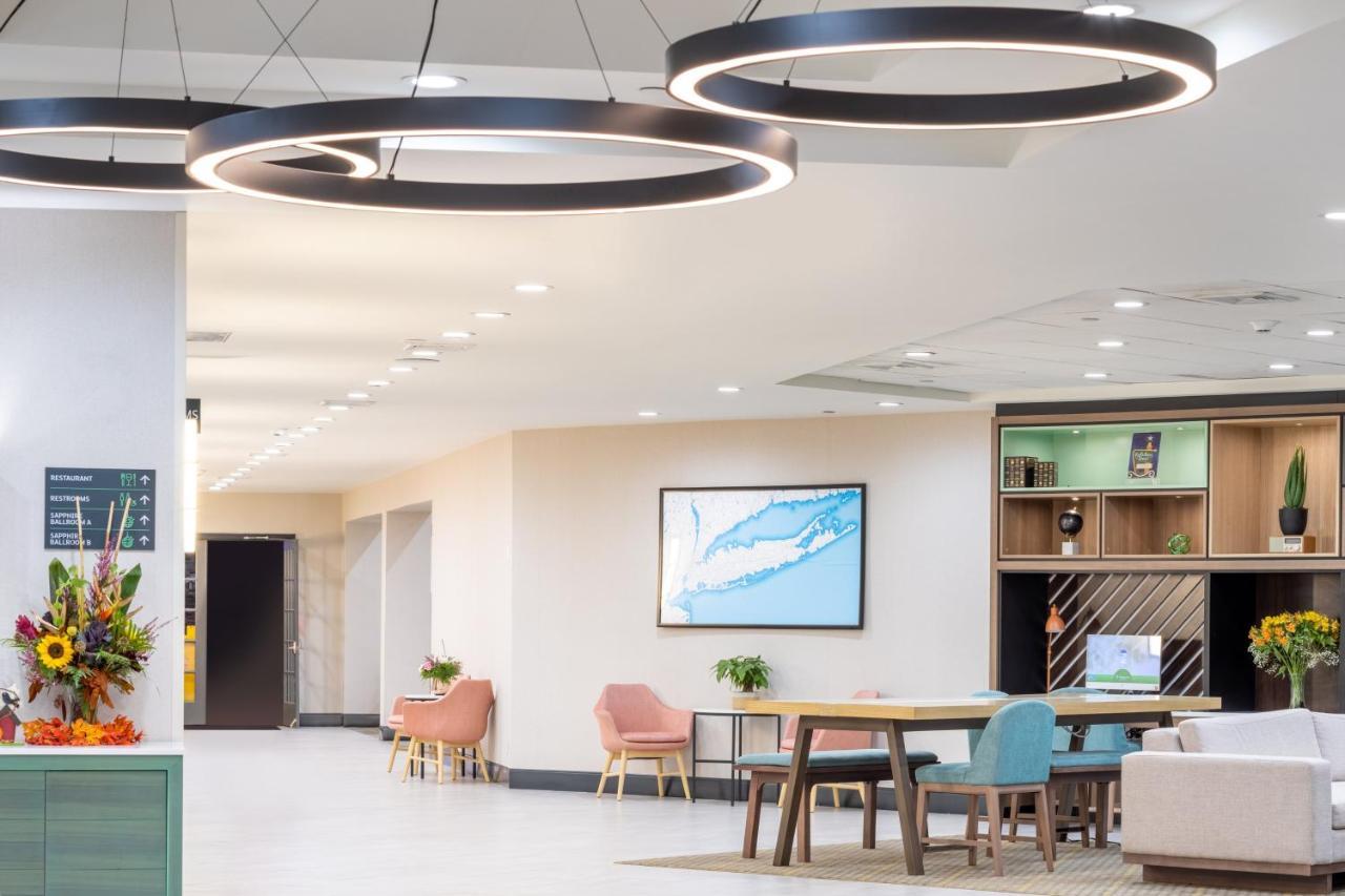 Holiday Inn - Long Island - Islip Arpt East By Ihg Holtsville Экстерьер фото