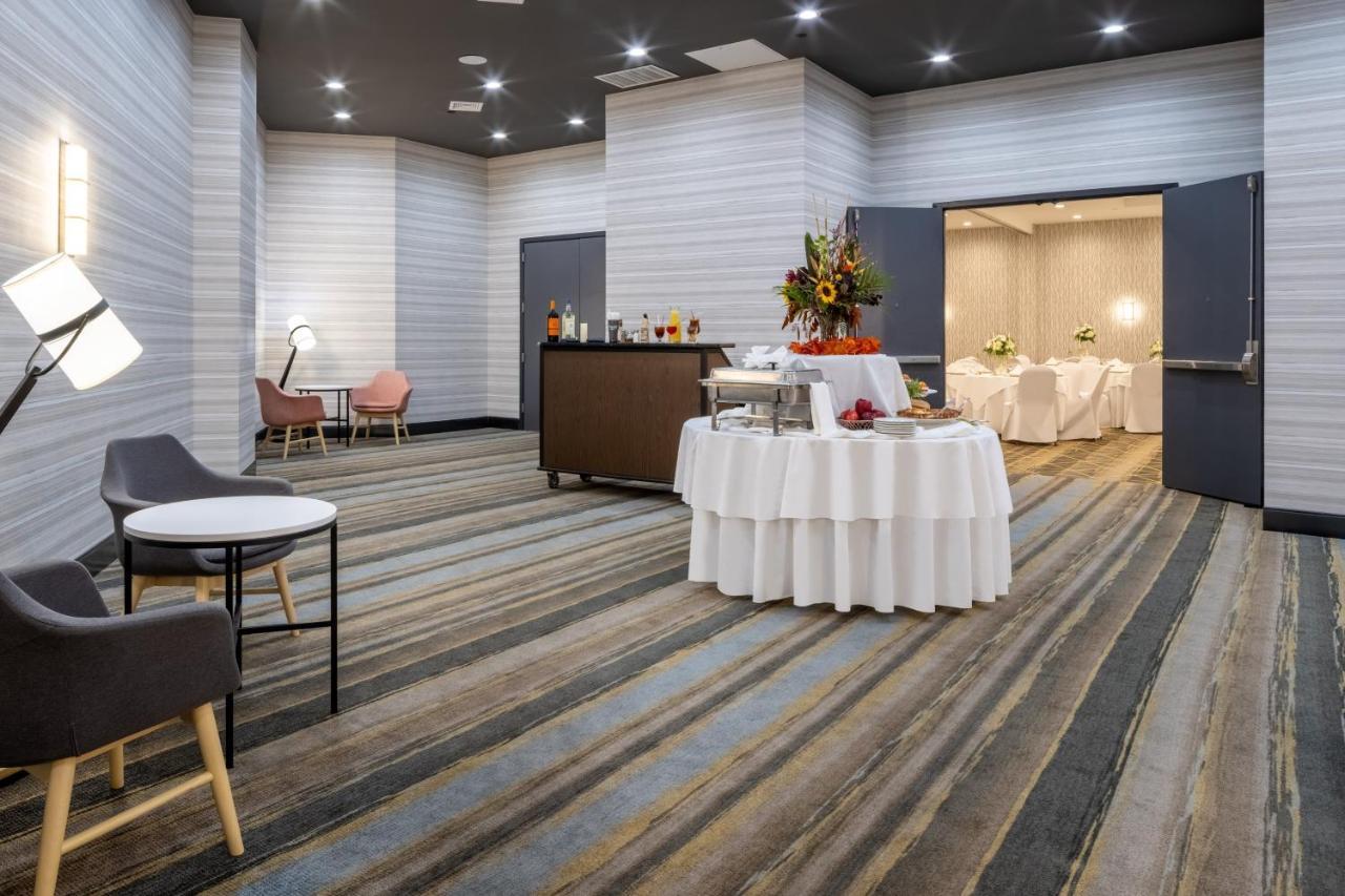 Holiday Inn - Long Island - Islip Arpt East By Ihg Holtsville Экстерьер фото